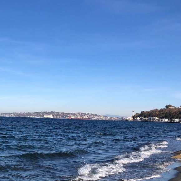 Meet your Posher - Picture 1 of 1